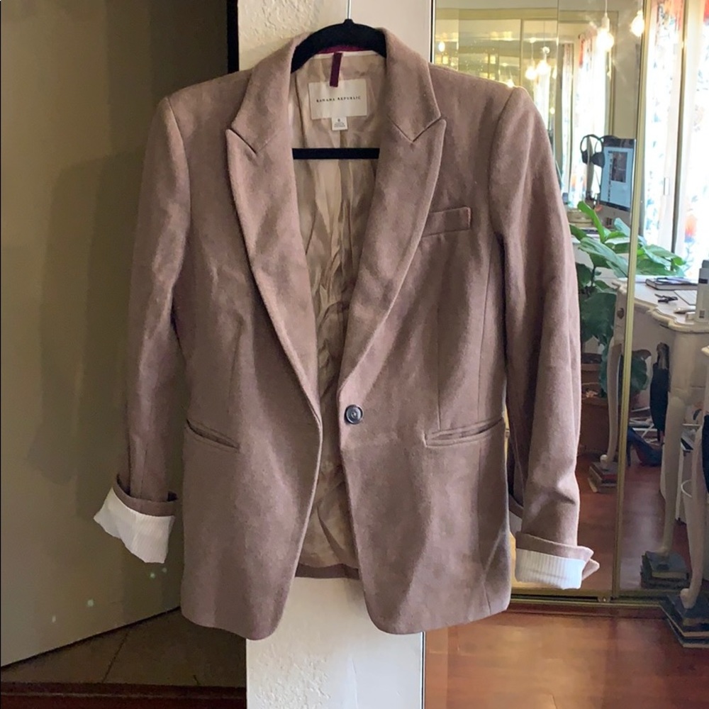 Banana Republic Tan Women’s Blazer